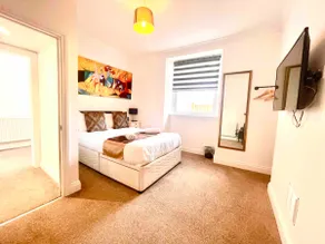 Executive apartments, nr city centre with private parking - Image 3