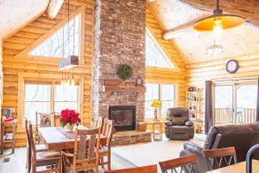 Creek Song Cabin | Hot Tub | Brand New Log Cabin - Image 2