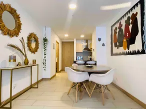 Beautiful apt-balcony in La Carolina 70 QLED TV - Image 4
