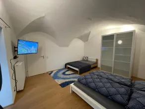 Centrally located condominium with balcony - Image 3