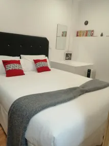 Suite-Apartment Hortaleza - Image 4