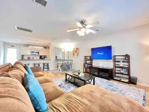 Spacious Houston Stay • Near Med Center & Downtown - Image 5