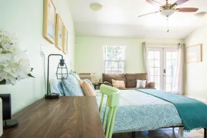 Private Studio Apartment in Old Fig Garden - Image 4