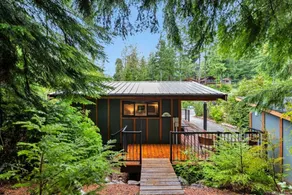 The Captain’s Cabin | Cozy Port Renfrew Retreat - Image 5