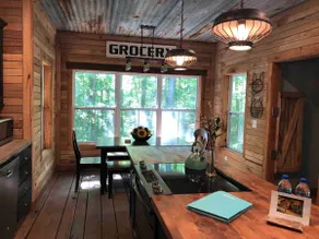 Hawks Ridge Cabin - Image 4