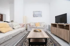 Historic District Museum, Family Apartment in - Image 2