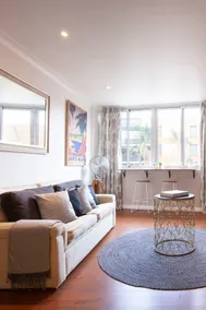 New York Style Apartment Fashionable Sydney Location - Image 2