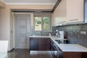 Dilinata Luxury Apartment 3 - Image 5