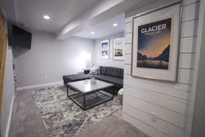 Downtown Haven Private Suite - Image 4