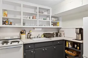 Modern 1 Bedroom Suite - Close to UNC/Downtown - Image 5