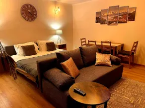 Rose Apartments - Image 2