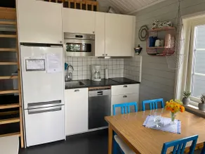 Cozy and functional cottage with nice views. - Image 2