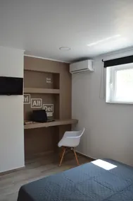 Antony Home - Image 3