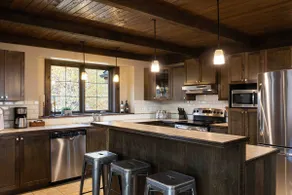 Majestic Chalet with Mountain View - Image 4