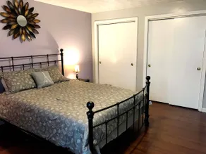 Cozy Modern 2 Bedrooms Apartment Close to Boston - Image 5