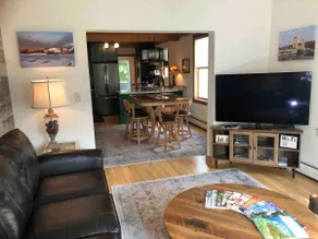 Comfortable Keweenaw Home Across from MTU - Image 5