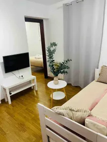 Laurel's terrace with Air con by Apart Logroño - Image 4