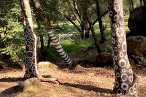 Red House Retreat - Local Artists Sculpture Garden - Image 2