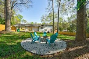 Asian District - Entire 4 BDR Home w Deck - Image 2