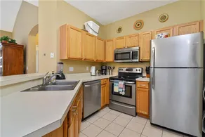 Family Retreat Near Disney in Emerald Island - Image 3