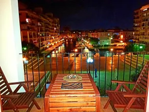 Premium Oceanside Apartment, Pool, Parking - Image 4