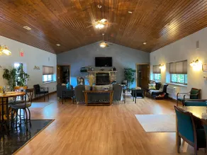 A Traveling Executive's Home Away From Home! - Image 4