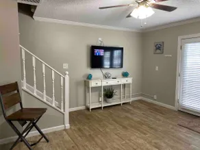 Charming Shoreline townhouse C - Image 4