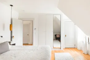 Breathtaking Modern & Luxurious B&B - Image 3
