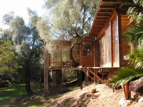 Wooden house on river near Ajaccio - Image 2