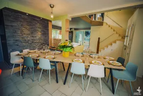 House with INDOOR POOL and GARAGE - Image 4