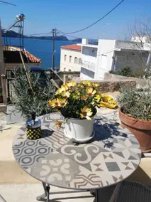 Nestor's studio house - Image 3