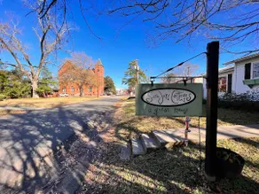 Sara Jane Cottages in Historic Jefferson Texas - Image 3