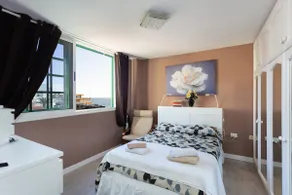 Home2Book Charming Sea Front House - Image 3