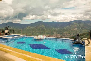 Luxury Villa 3 Diamantes close to Medellin - Image 3