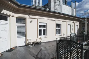 Studio in the city next to Basilika and Parlament - Image 3
