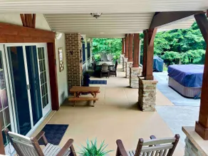 Lake Dreams, A Luxury 5-Bedroom Lakefront Home with Hot Tub and Private dock - Image 5