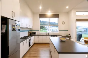 Ocean Loft - Oceanview ~Pet Friendly ~ Free Wifi - Image 5