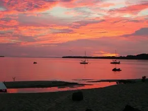 Bay Dreams-Suttons Bay - Image 2