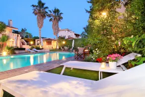 Oasis Pool House by GHH - Image 3