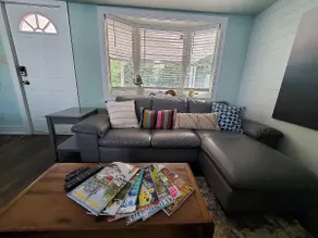 Pet friendly minutes to beach - Image 5
