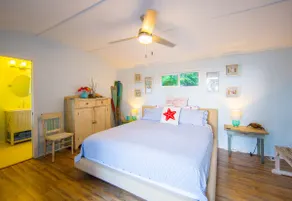 Mariner Cottage/Sunrise Cottages Hawaii - Image 2