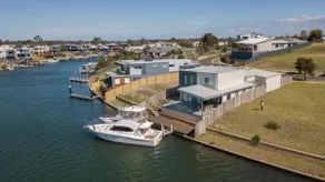 Anchored - Waterfront 5BR Home, BBQ, Lake Access - Image 2