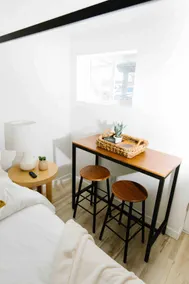 Modern Millcreek Guesthouse Suite 2 - Image 5