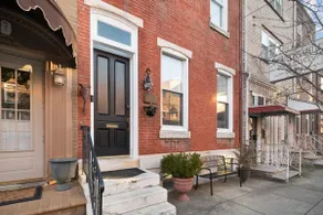Huge Italian Market Townhouse 4bd/2.5ba - Image 3