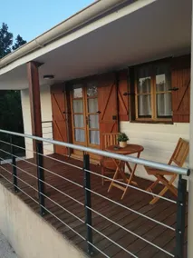 Pleasant cottage in an oak grove in Ginasservis - Image 3