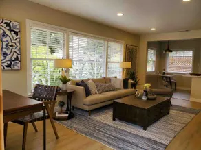 Jackson's Bright One-Bedroom near Sony Studios - Image 2