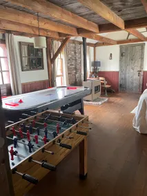 Stonehedge Farm family getaway - swim, ski, hike - Image 5