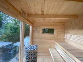 Villa with private hot tub & sauna in the Danube Valley - Image 5