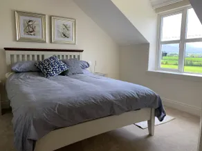 Luxurious Apartment in the Reeks District - Image 2