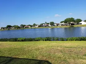 Spacious & amazing lake view with pool. 4/2 - Image 4